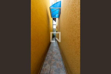 Casa à venda com 120m², 3 quartos e 2 vagas Casa à venda com 120m², 3 quartos e 2 vagasCorredor