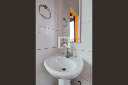 Casa à venda com 120m², 3 quartos e 2 vagas Casa à venda com 120m², 3 quartos e 2 vagasBanheiro Varanda Gourmet