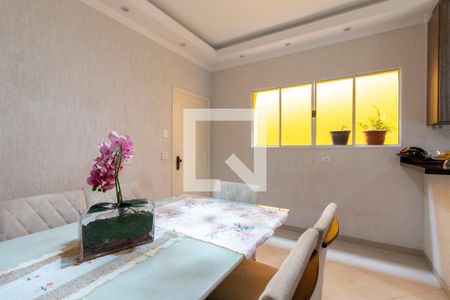 Casa à venda com 120m², 3 quartos e 2 vagas Casa à venda com 120m², 3 quartos e 2 vagasSala de Jantar