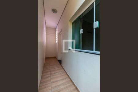 Casa à venda com 120m², 3 quartos e 2 vagas Casa à venda com 120m², 3 quartos e 2 vagasCorredor