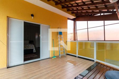 Casa à venda com 120m², 3 quartos e 2 vagas Casa à venda com 120m², 3 quartos e 2 vagasVaranda Quarto 1 - Suite