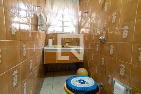 Casa à venda com 400m², 3 quartos e 8 vagas Casa à venda com 400m², 3 quartos e 8 vagasLavabo