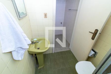 Casa à venda com 400m², 3 quartos e 8 vagas Casa à venda com 400m², 3 quartos e 8 vagasBanheiro 3