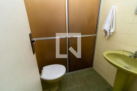 Casa à venda com 400m², 3 quartos e 8 vagas Casa à venda com 400m², 3 quartos e 8 vagasBanheiro 3