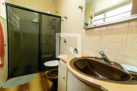 Casa à venda com 400m², 3 quartos e 8 vagas Casa à venda com 400m², 3 quartos e 8 vagasBanheiro