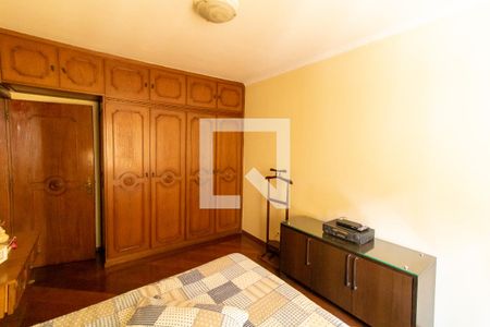 Casa à venda com 400m², 3 quartos e 8 vagas Casa à venda com 400m², 3 quartos e 8 vagasQuarto 2