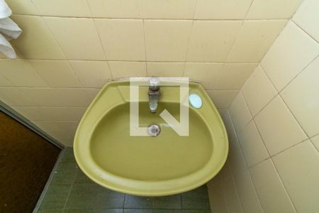 Casa à venda com 400m², 3 quartos e 8 vagas Casa à venda com 400m², 3 quartos e 8 vagasBanheiro 3