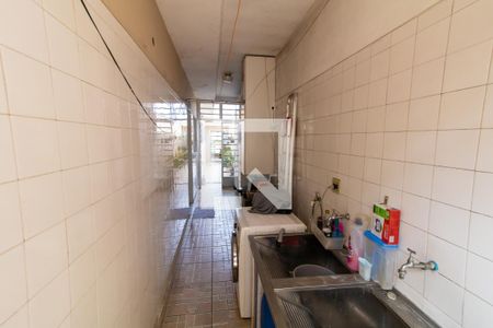 Casa à venda com 400m², 3 quartos e 8 vagas Casa à venda com 400m², 3 quartos e 8 vagasÁrea de Serviço