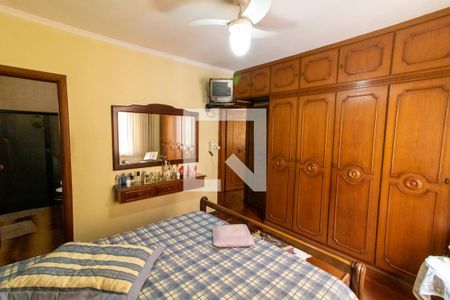 Casa à venda com 400m², 3 quartos e 8 vagas Casa à venda com 400m², 3 quartos e 8 vagasQuarto 3