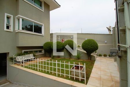 Casa à venda com 501m², 5 quartos e 5 vagas Casa à venda com 501m², 5 quartos e 5 vagasGaragem