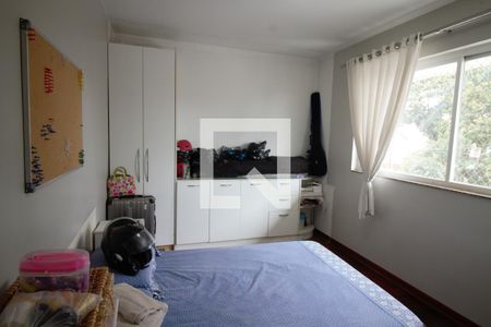 Casa à venda com 501m², 5 quartos e 5 vagas Casa à venda com 501m², 5 quartos e 5 vagasQuarto 4