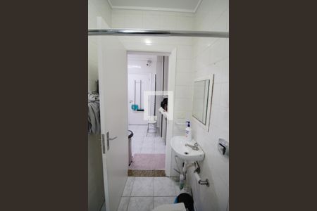 Casa à venda com 501m², 5 quartos e 5 vagas Casa à venda com 501m², 5 quartos e 5 vagasBanheiro de Serviço