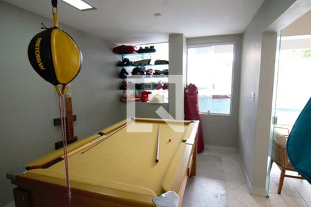 Casa à venda com 501m², 5 quartos e 5 vagas Casa à venda com 501m², 5 quartos e 5 vagasSala de Jogos