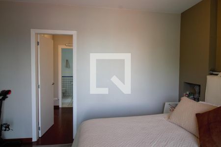 Casa à venda com 501m², 5 quartos e 5 vagas Casa à venda com 501m², 5 quartos e 5 vagasSuíte 1