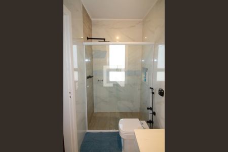 Casa à venda com 501m², 5 quartos e 5 vagas Casa à venda com 501m², 5 quartos e 5 vagasBanheiro da Suíte 2