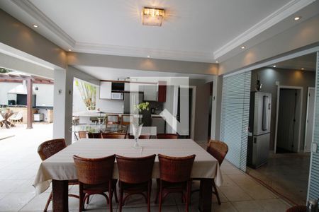 Casa à venda com 501m², 5 quartos e 5 vagas Casa à venda com 501m², 5 quartos e 5 vagasSalão de Festa