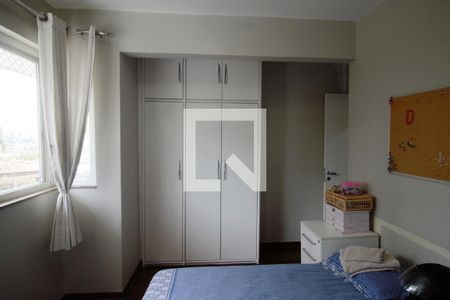 Casa à venda com 501m², 5 quartos e 5 vagas Casa à venda com 501m², 5 quartos e 5 vagasQuarto 4