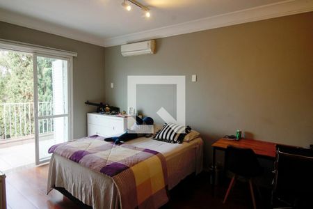 Casa à venda com 501m², 5 quartos e 5 vagas Casa à venda com 501m², 5 quartos e 5 vagasSuíte 2