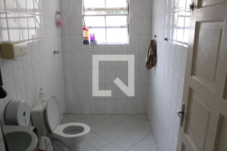 Casa à venda com 240m², 3 quartos e 4 vagasBANHEIRO