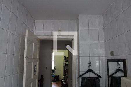 Casa à venda com 240m², 3 quartos e 4 vagasDetalhe banheiro