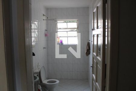 Casa à venda com 240m², 3 quartos e 4 vagasBANHEIRO