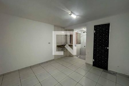 Sala/Cozinha de apartamento para alugar com 1 quarto, 23m² em Vila Baruel, São Paulo