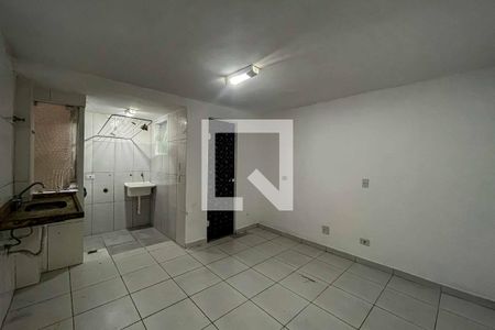 Sala/Cozinha de apartamento para alugar com 1 quarto, 23m² em Vila Baruel, São Paulo