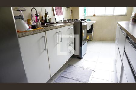 Cozinha e Área de Serviço de apartamento para alugar com 2 quartos, 77m² em Jacarepaguá, Rio de Janeiro