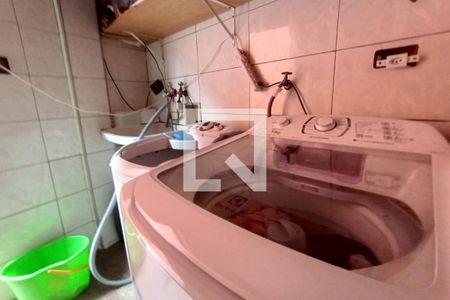 Casa à venda com 178m², 3 quartos e 4 vagas Casa à venda com 178m², 3 quartos e 4 vagasÁrea de Serviço