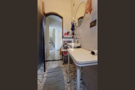 Casa à venda com 178m², 3 quartos e 4 vagas Casa à venda com 178m², 3 quartos e 4 vagasBanheiro 3 - Lavabo