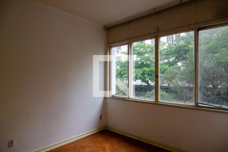 Quarto 1 de apartamento para alugar com 2 quartos, 55m² em Copacabana, Rio de Janeiro