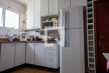 Apartamento à venda com 159m², 4 quartos e 3 vagasCozinha
