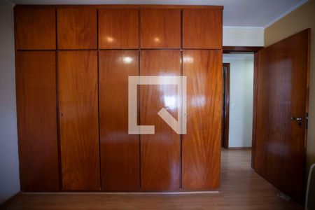 Apartamento à venda com 159m², 4 quartos e 3 vagasQuarto 3 - Armários