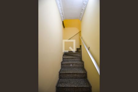 Casa à venda com 221m², 3 quartos e sem vagaEscada de Acesso ao terraço