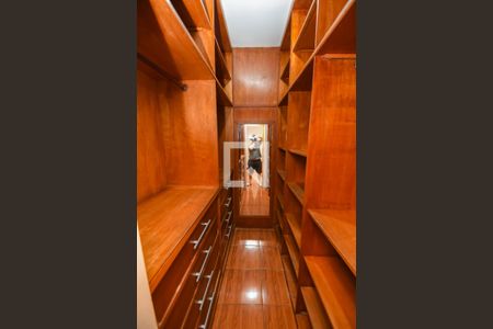 Casa à venda com 221m², 3 quartos e sem vagaCloset - Quarto 3 (Suíte)