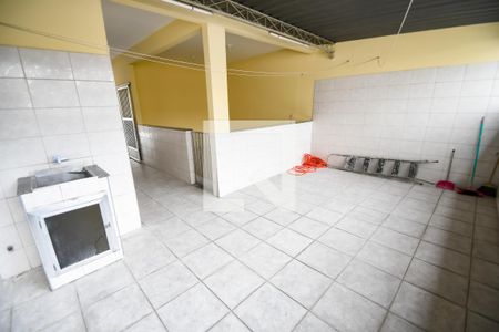 Casa à venda com 221m², 3 quartos e sem vagaÁrea de Serviço - Terraço