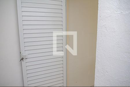 Casa à venda com 65m², 2 quartos e 1 vagaarea de serviço