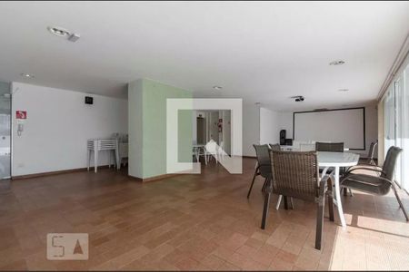 Apartamento à venda com 120m², 4 quartos e 1 vaga Apartamento à venda com 120m², 4 quartos e 1 vagaÁrea comum - Salão de festas