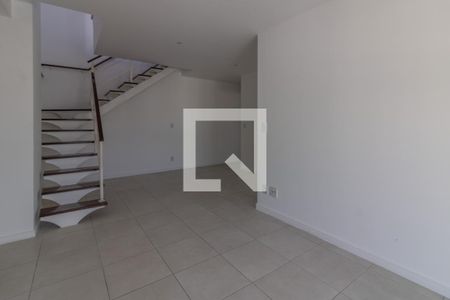 Sala de apartamento para alugar com 5 quartos, 180m² em Recreio dos Bandeirantes, Rio de Janeiro