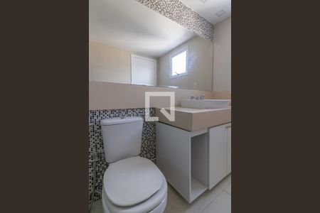 Apartamento para alugar com 180m², 5 quartos e 2 vagasSuíte 1 (cobertura) - Banheiro