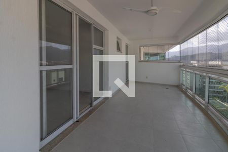 Varanda de apartamento à venda com 5 quartos, 180m² em Recreio dos Bandeirantes, Rio de Janeiro