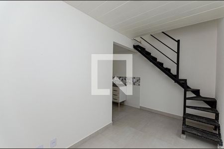Sala de apartamento para alugar com 2 quartos, 45m² em Jacaré, Niterói