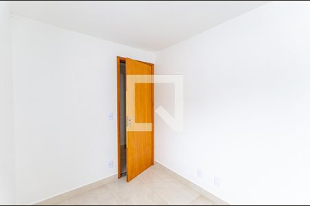 Quarto 2 de apartamento para alugar com 2 quartos, 45m² em Jacaré, Niterói