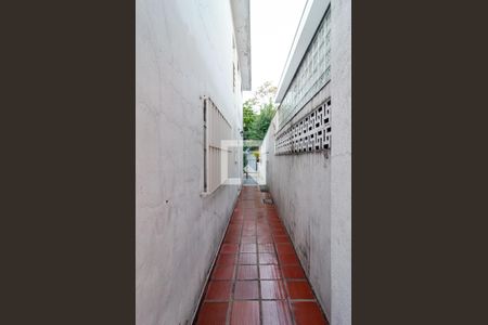 Casa à venda com 143m², 4 quartos e 2 vagasCorredor