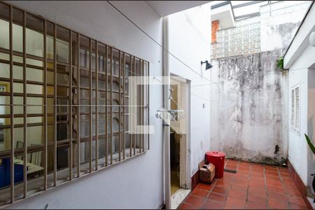 Casa à venda com 143m², 4 quartos e 2 vagasLavanderia