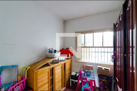 Casa à venda com 143m², 4 quartos e 2 vagasQuarto3