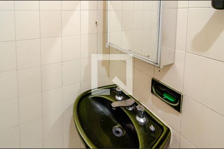 Casa à venda com 143m², 4 quartos e 2 vagasBanheiro da Suíte 2