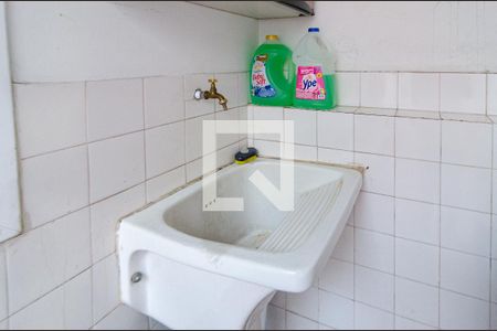 Casa à venda com 143m², 4 quartos e 2 vagasLavanderia