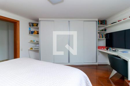 Apartamento à venda com 207m², 4 quartos e 2 vagasQuarto 1