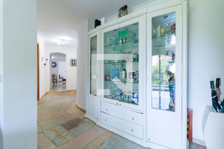 Apartamento à venda com 207m², 4 quartos e 2 vagasCorredor